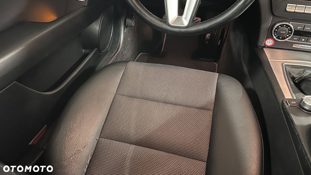 Mercedes-Benz Klasa C 180 BlueEFFICIENCY Avantgarde - 25