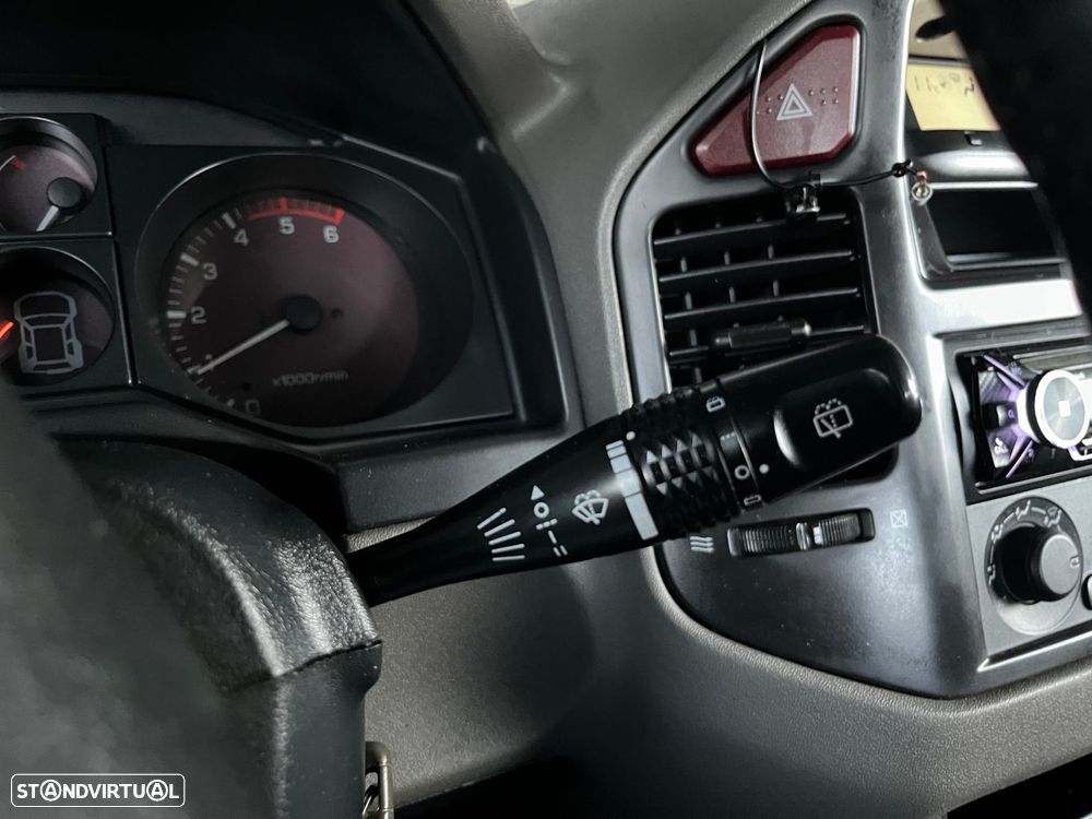 Mitsubishi Pajero 3.2 DI-D GLS - 26