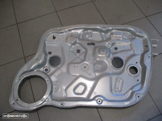 Elevador Sem Motor 824801H070 KIA CEED 1 SW 2009 1.6CRDI 115CV 5P CINZENTO FD - 2