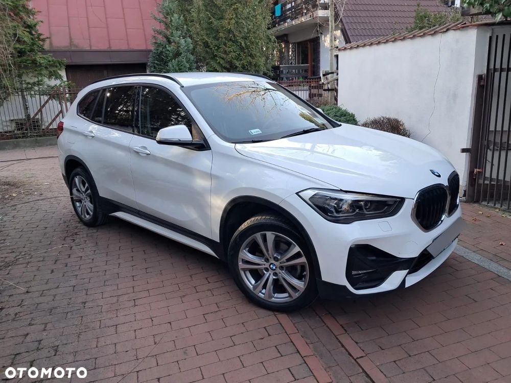 BMW X1 sDrive18i GPF Sport Line - 4