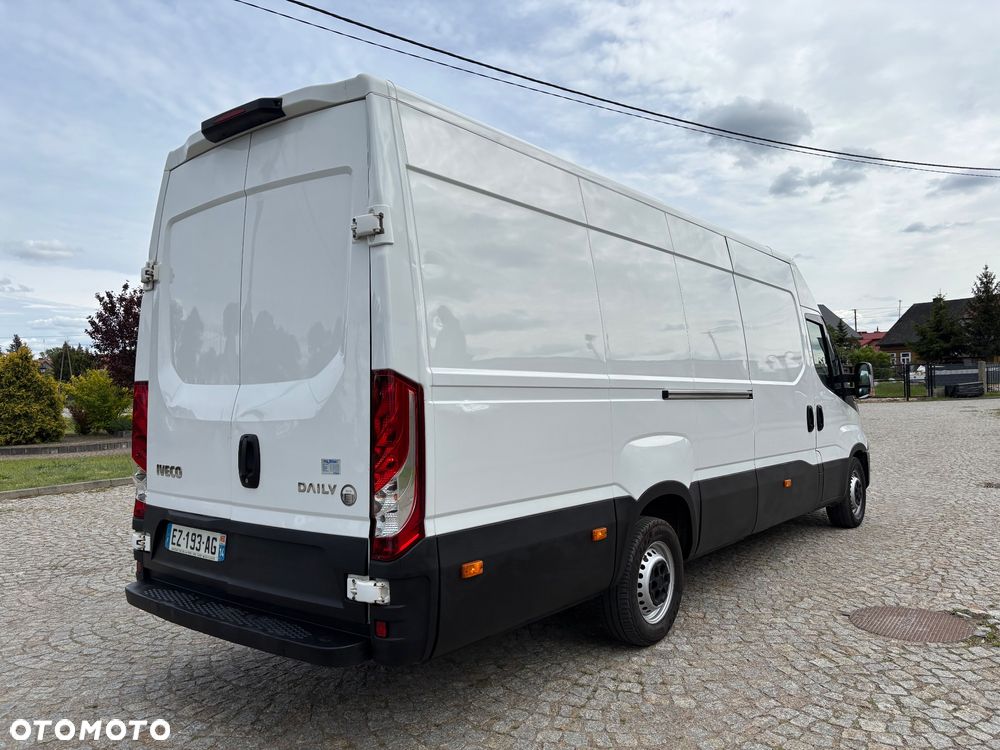 Iveco DAILY - 15