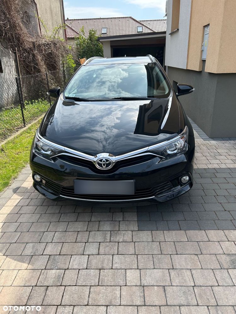 Toyota Auris 1.6 Comfort - 1
