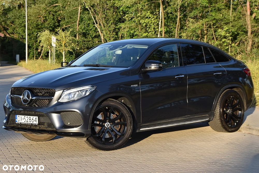 Mercedes-Benz GLE 450 AMG 4-Matic - 2