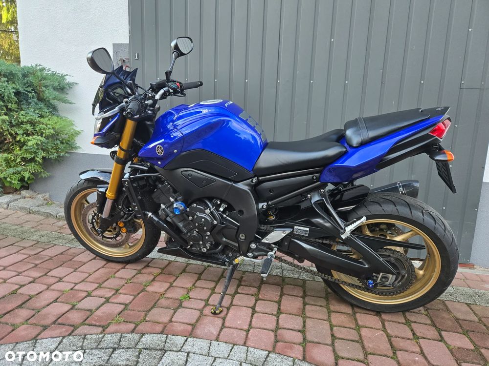 Yamaha FZ8 - 12