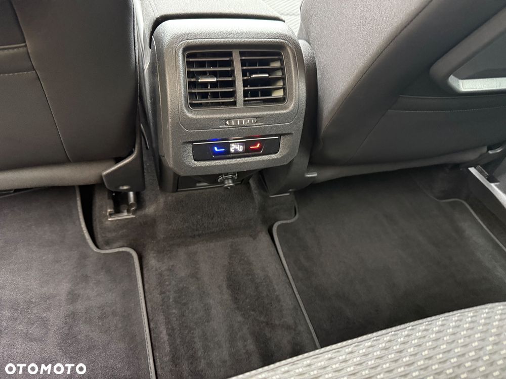 Volkswagen Touran 1.5 TSI EVO Comfortline DSG - 12