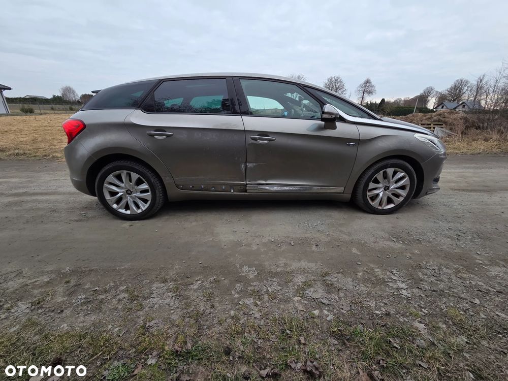 Citroën DS5 HDi 165 Chic - 7