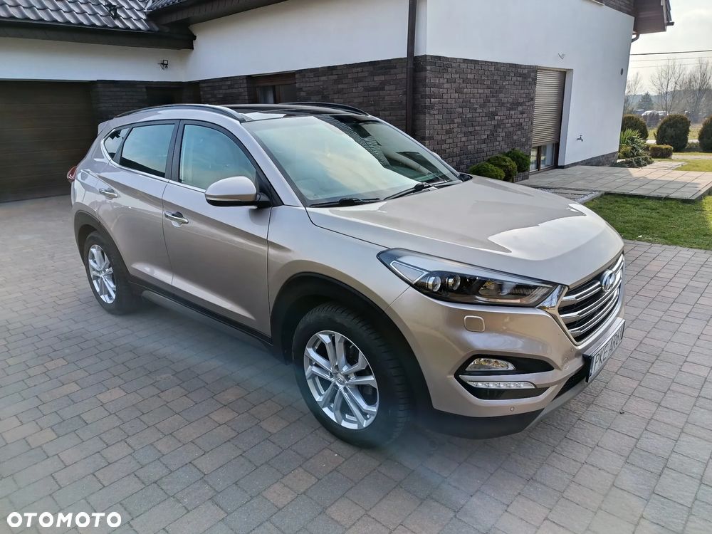 Hyundai Tucson 2.0 CRDI BlueDrive Style 2WD - 15