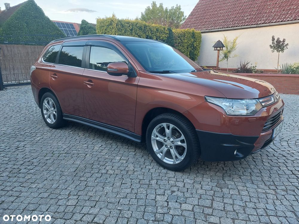 Mitsubishi Outlander 2.2 DI-D 4WD Diamant Edition - 6