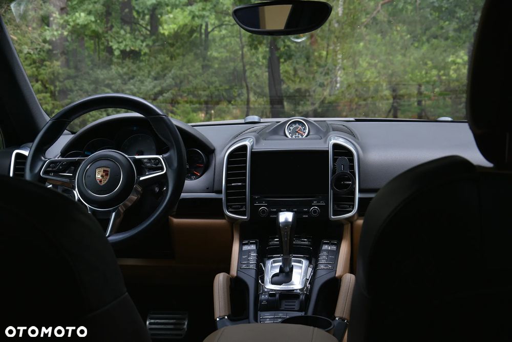 Porsche Cayenne S - 20