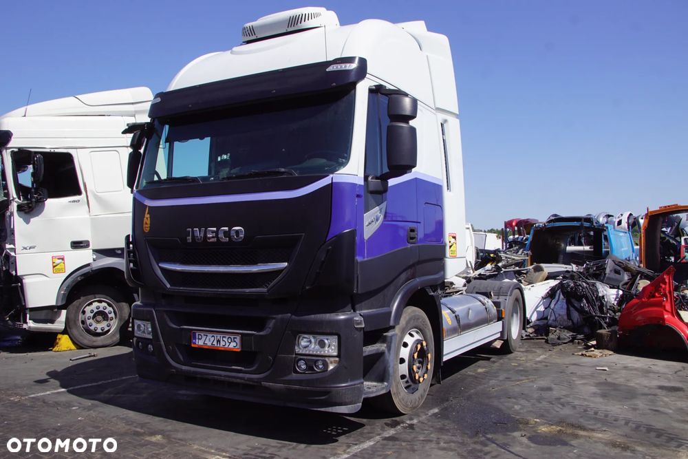 Pojazd na części - Iveco Stralis NP 460 11.1 F3HFE601A 12TX1810TO IC194 2018R Silnik Skrzynia Drzwi Maska Błotnik Nadkole Lampa Lusterko Klamka Szyba Siodło Kabina Deska Kokpit Sterownik Moduł Czujnik Licznik Panel Kierownica - 1