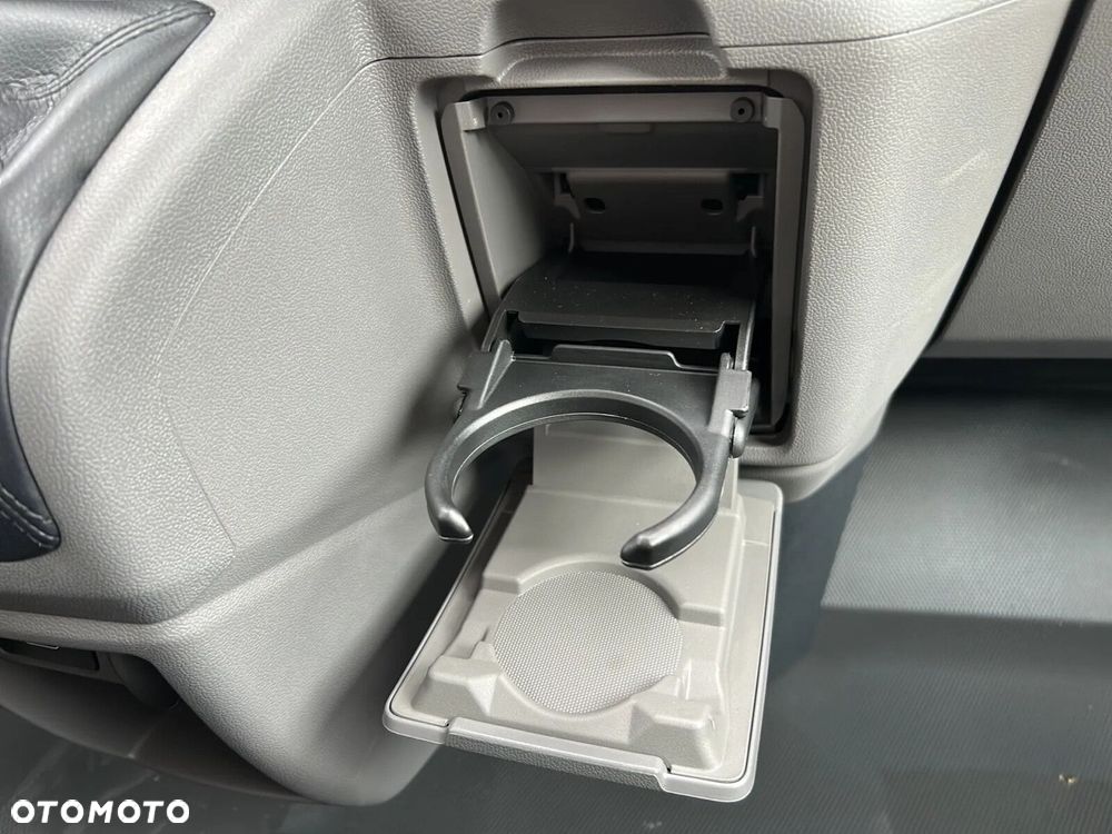 Volkswagen Transporter Furgon 2.0 TDI 150 KM manual - 29