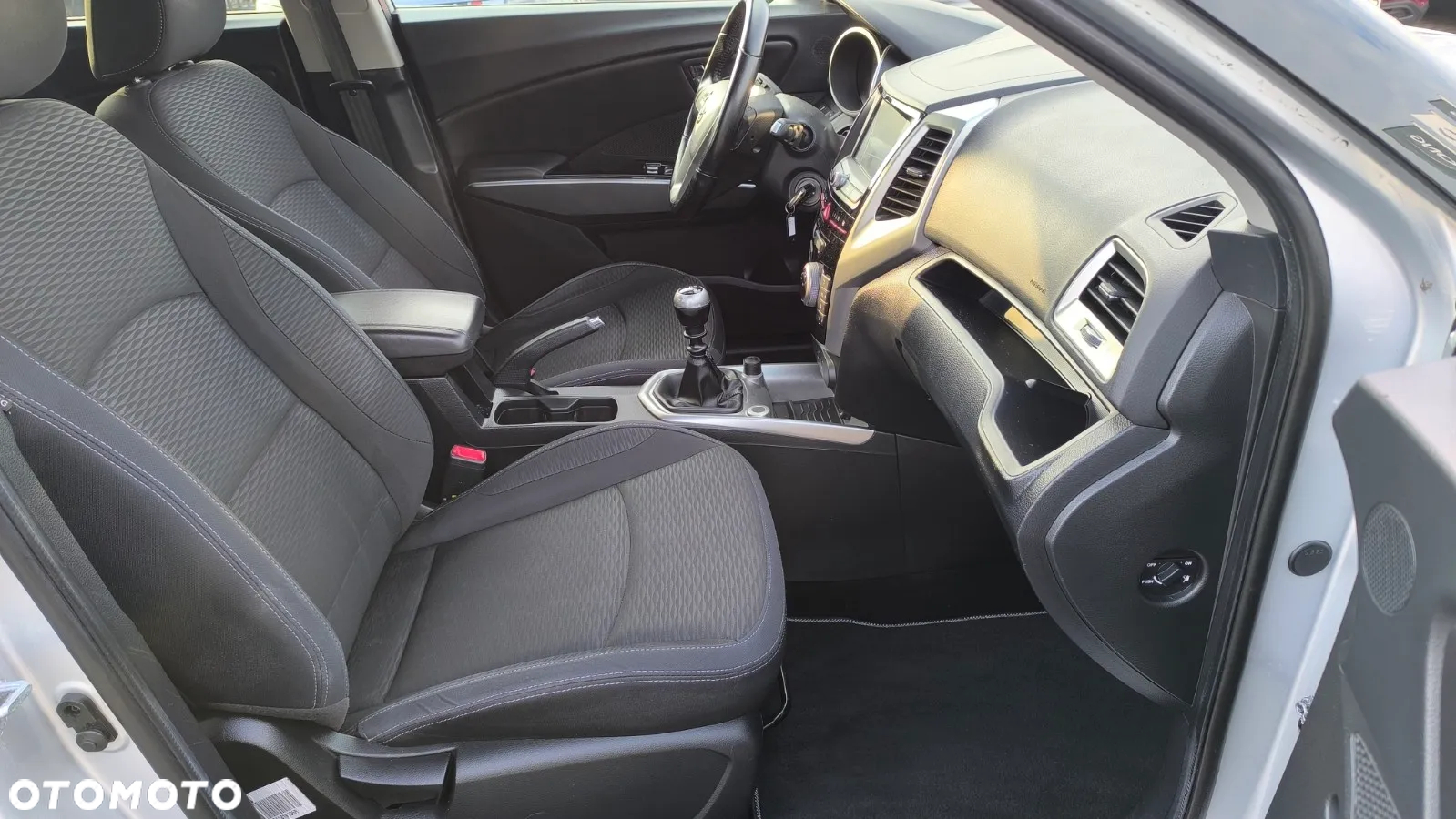 SsangYong/KGM Tivoli 1.6 Quartz - 13
