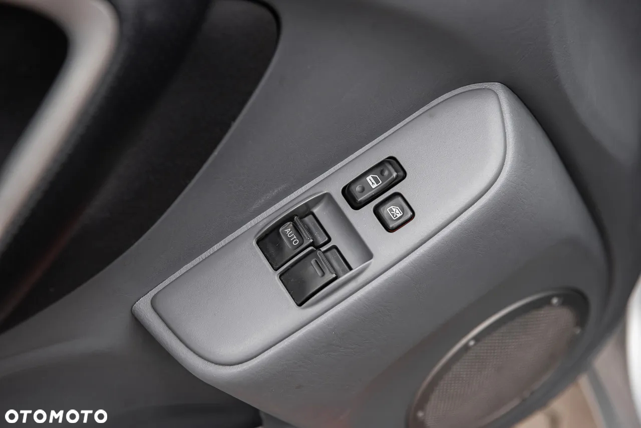 Toyota RAV4 2.0 VVT-i Sol - 15