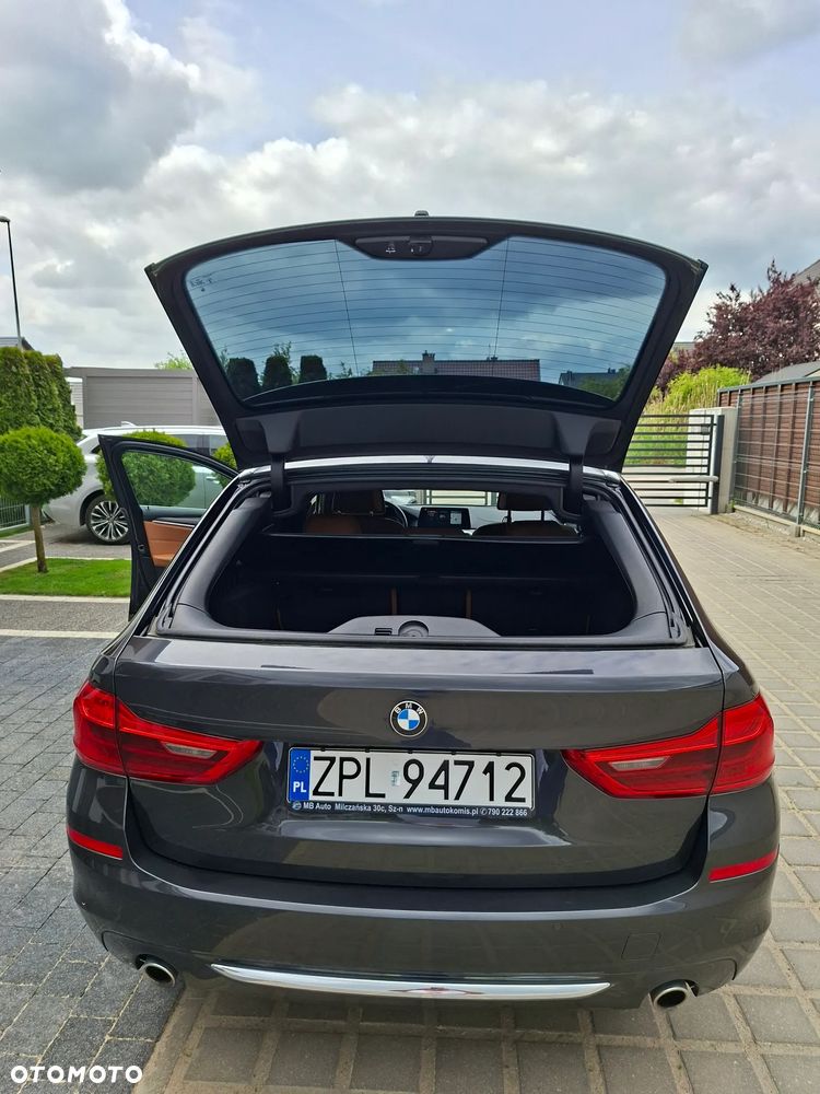 BMW Seria 5 520d Luxury Line sport - 17