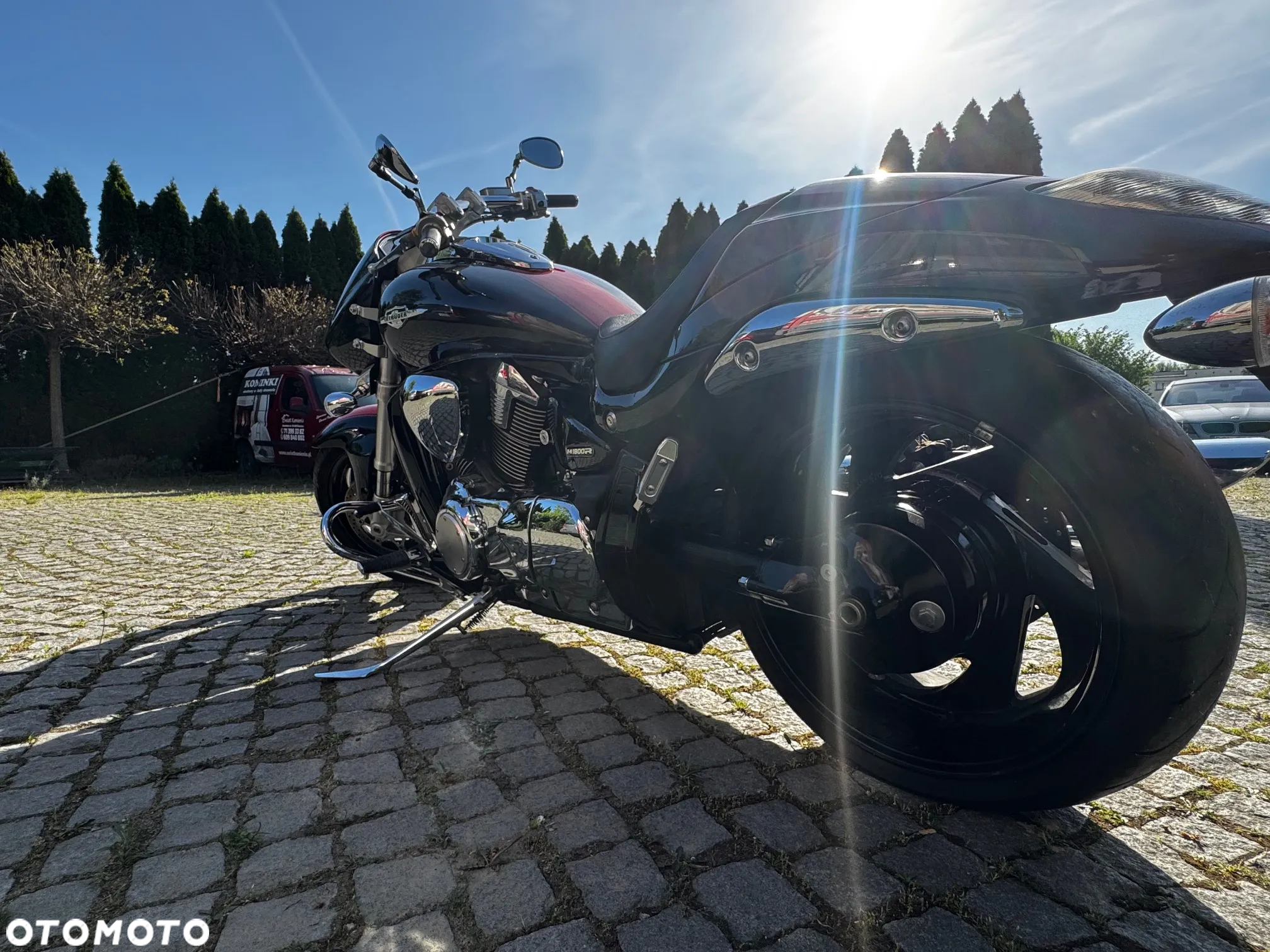Suzuki Intruder - 8