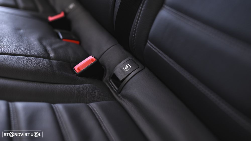 Mercedes-Benz C 300 de T 9G-TRONIC AMG Line - 52