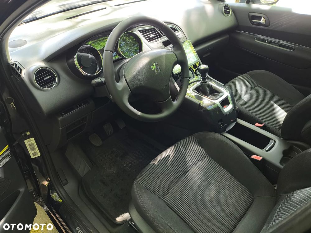 Peugeot 5008 155 THP Family - 19
