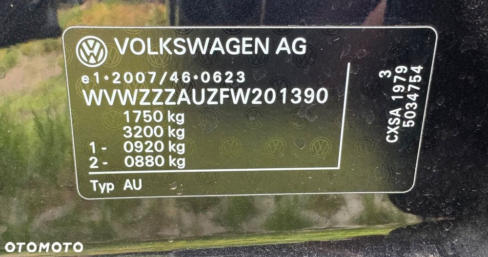 Volkswagen Golf - 10