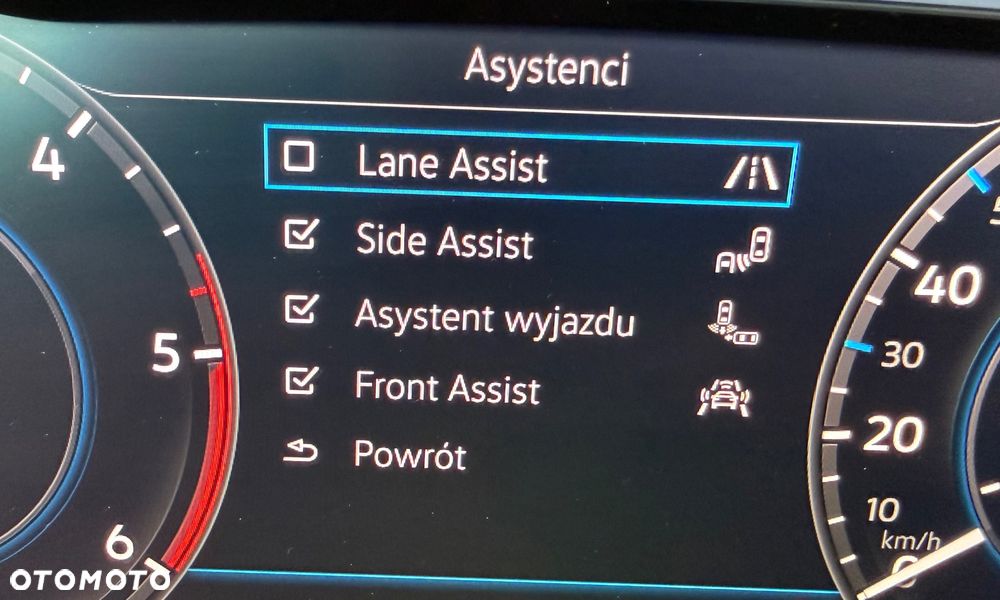 Volkswagen Passat Variant 2.0 TDI BMT Highline - 30