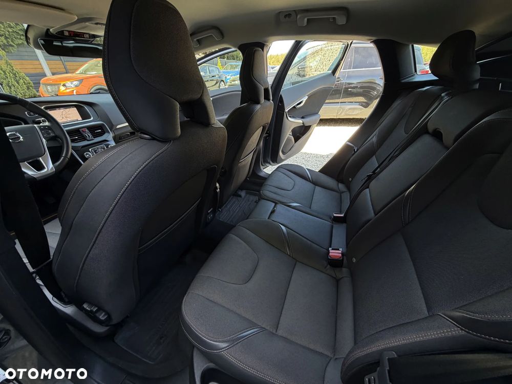 Volvo V40 Cross Country D2 Geartronic Momentum - 21