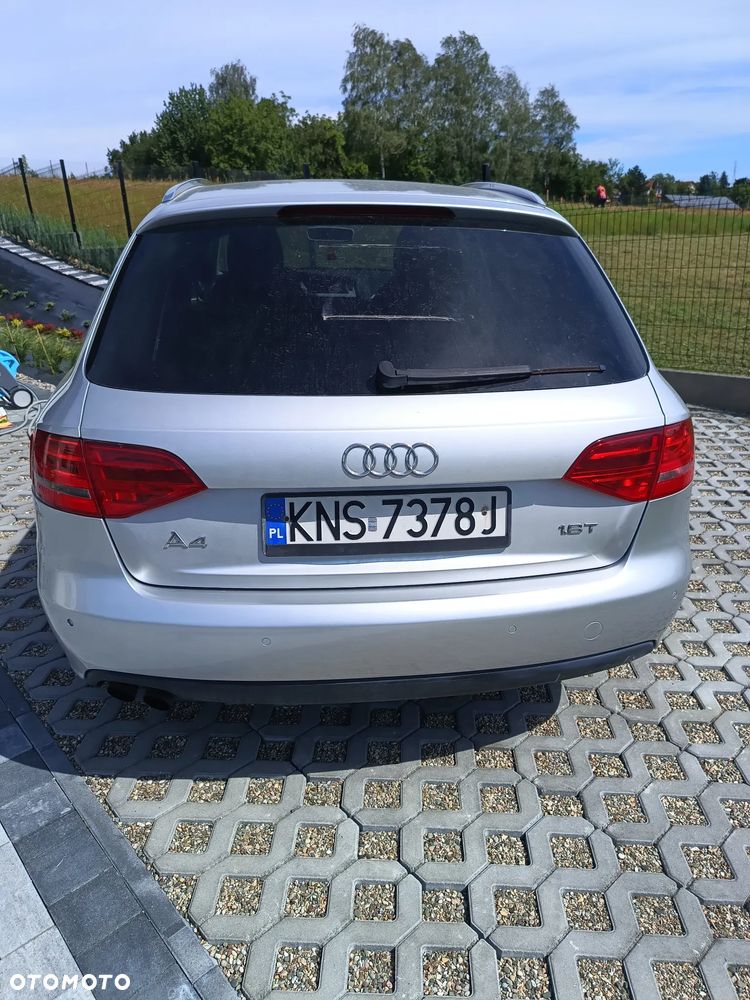 Audi A4 Limousine - 16