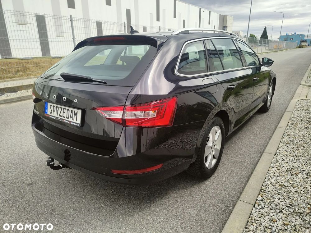 Skoda Superb 1.5 TSI ACT Ambition DSG - 4