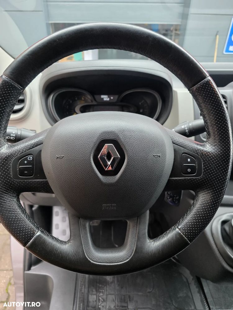 Renault Trafic - 7