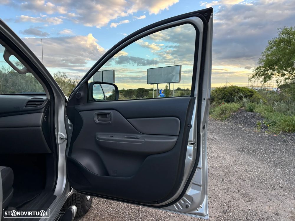 Mitsubishi L200 2.4 DI-D CD Invite 2WD - 18