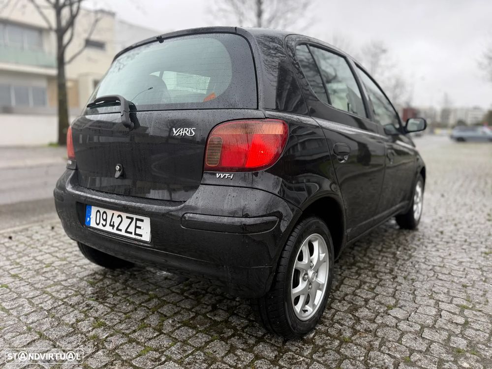 Toyota Yaris 1.0 Sol AC - 14