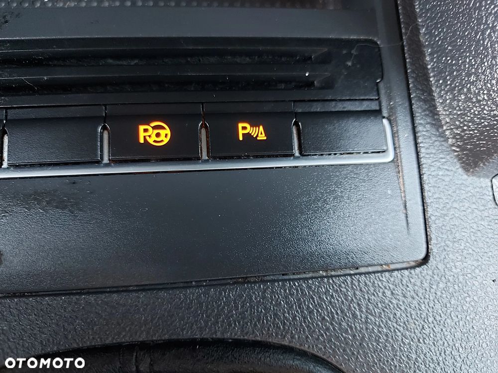 Volkswagen Touran 1.4 TSI Cross - 24