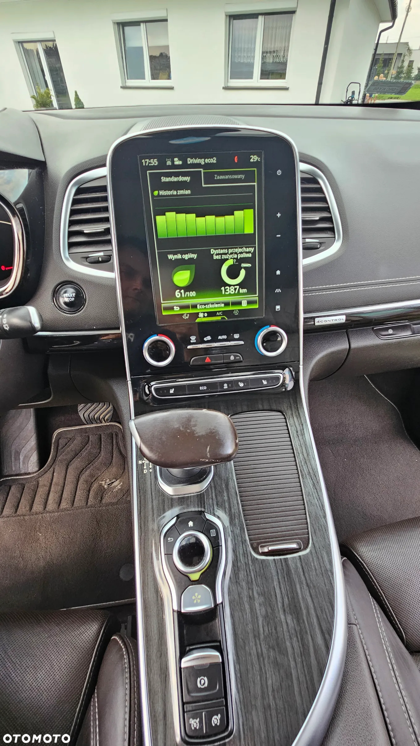 Renault Espace 1.6 dCi Energy Initiale Paris EDC 7os - 12