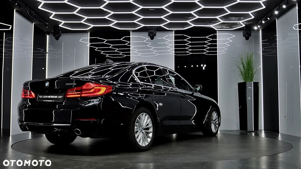 BMW Seria 5 ver-530e-xdrive-phev - 8