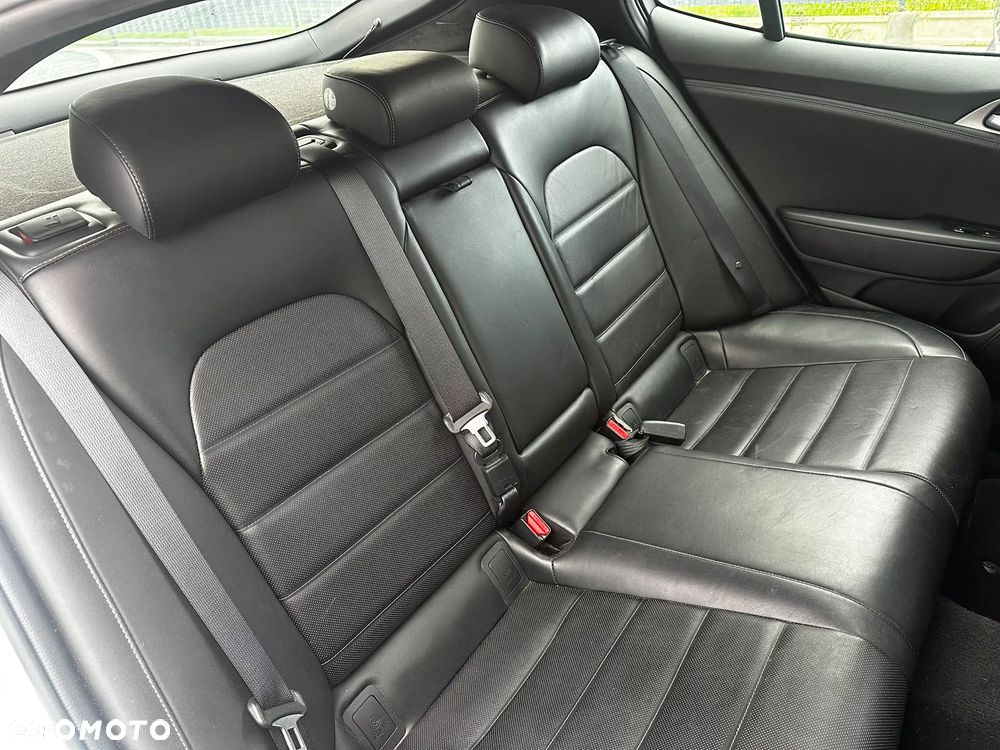 Kia Stinger 3.3 T-GDI V6 GT Prestige Line AWD - 6