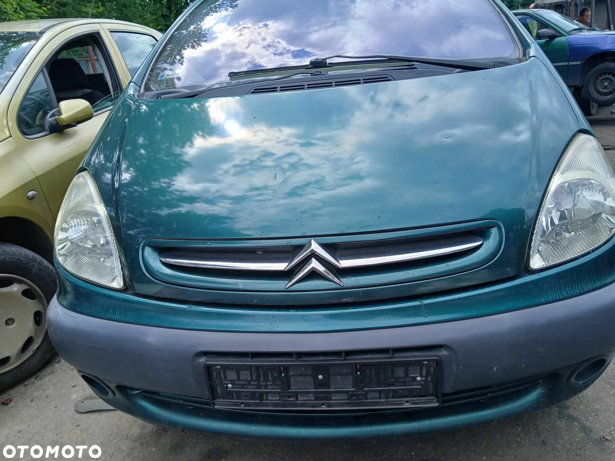 Citroen Xsara Picasso 2001 rok Maska - 3