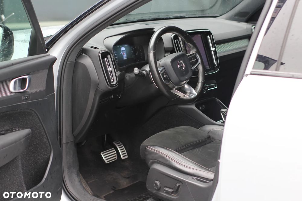 Volvo XC 40 T5 AWD R-Design - 18