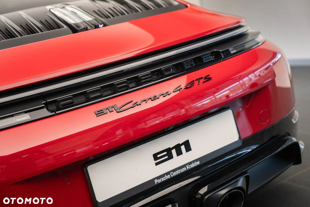 Porsche 911 Carrera T-Hybrid 4 GTS - 39