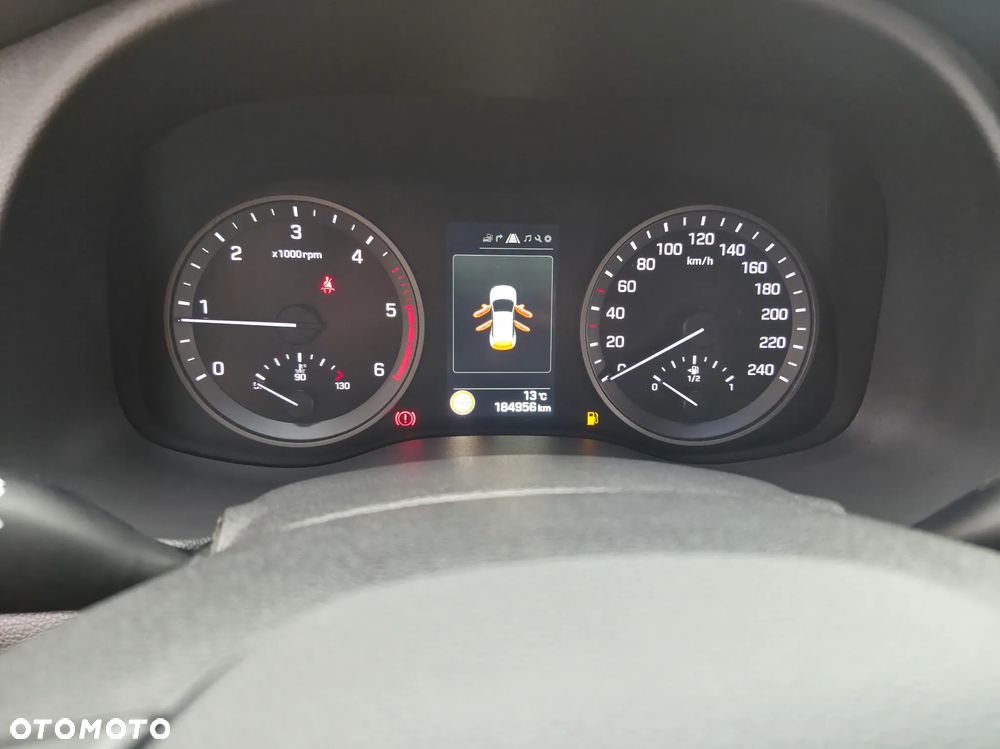 Hyundai Tucson 2.0 CRDi 2WD Trend - 23