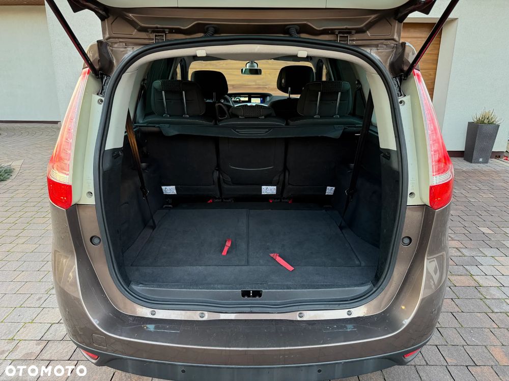 Renault Grand Scenic - 27