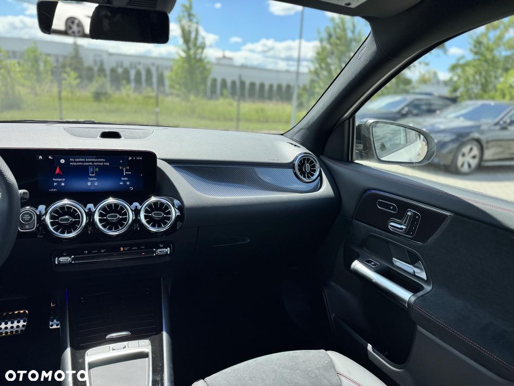 Mercedes-Benz GLA 200 mHEV AMG Line 7G-DCT - 16