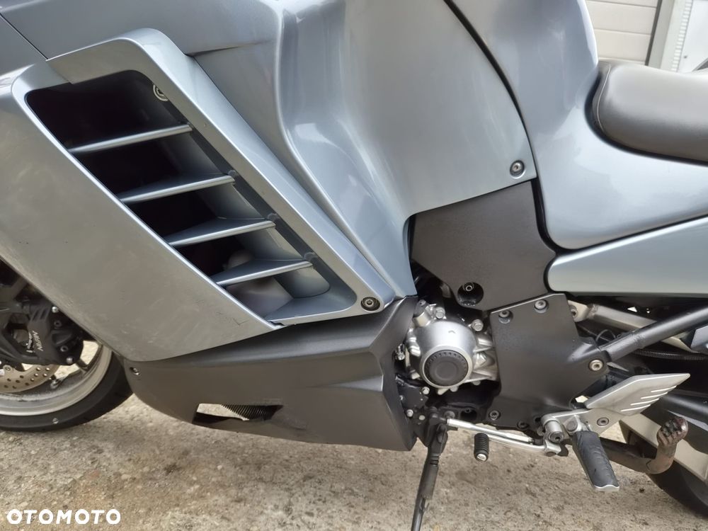 Kawasaki GTR - 20