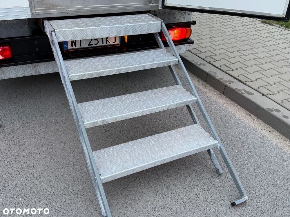 Renault D 7.5 // EKSPOZYCJA // SKLEP MOBILNY // ZABUDOWA WYSTAWOWA // SHOWROOM MOBILNY // - 21
