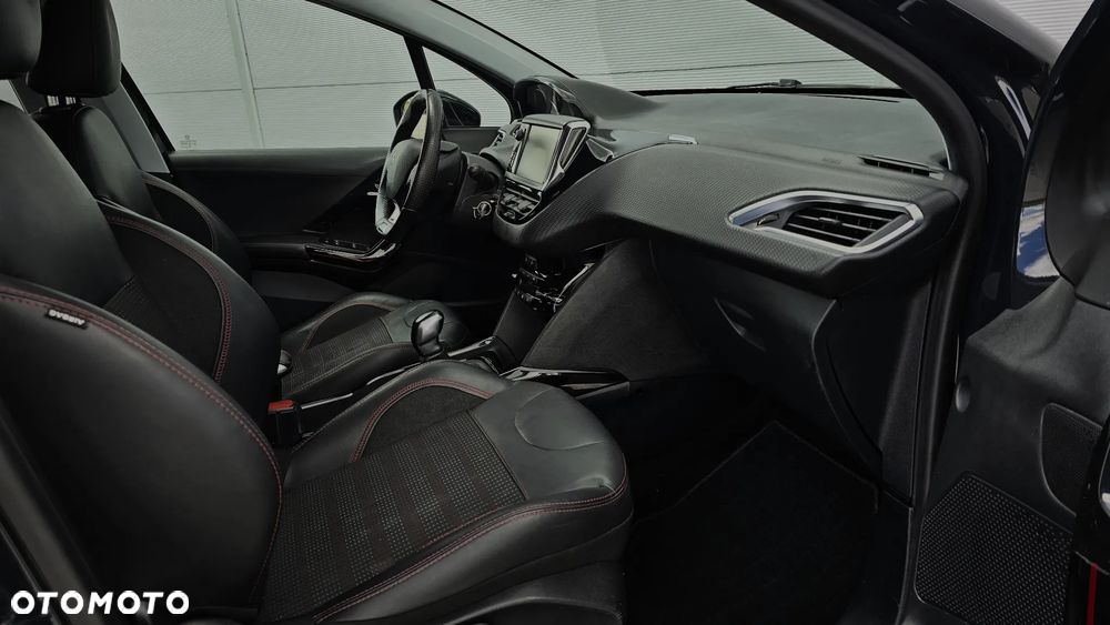 Peugeot 2008 1.2 Pure Tech Crossway S&S - 10