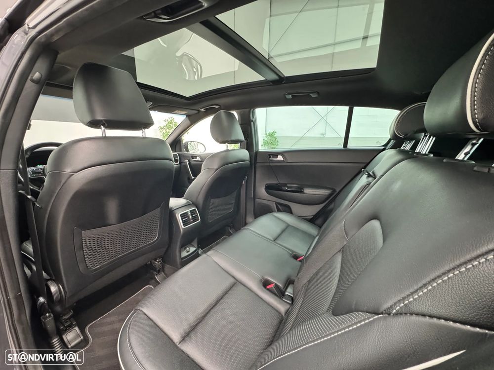Kia Sportage 2.0 CRDI ISG GT Line - 34