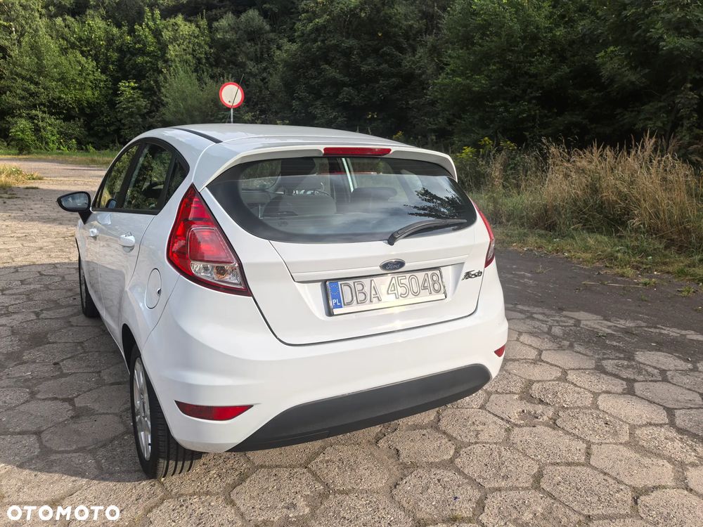 Ford Fiesta - 10