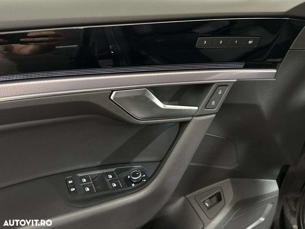 Volkswagen Touareg V6 TDI 4MOTION R-Line - 14