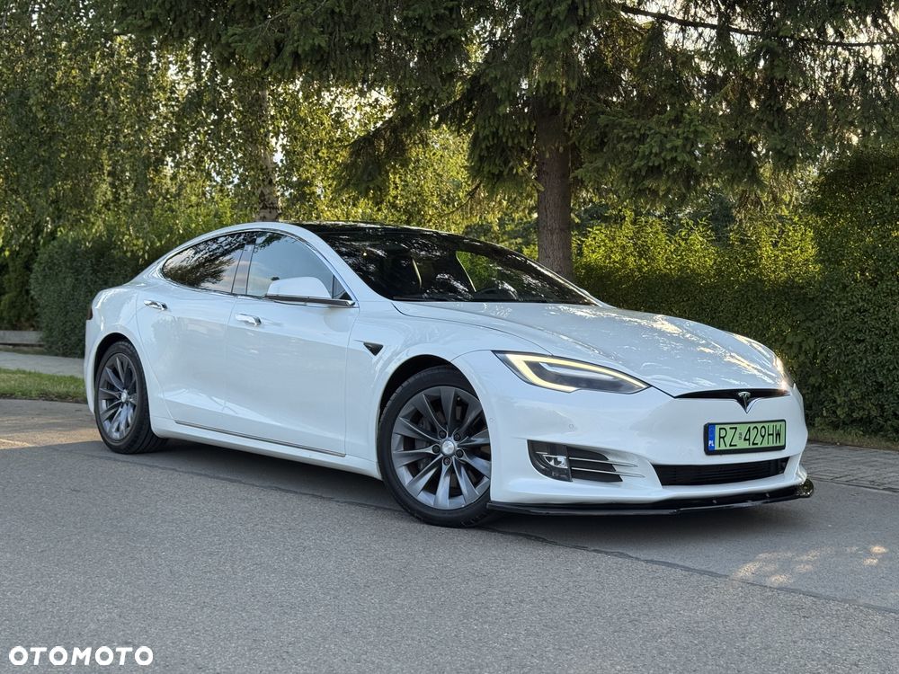 Tesla Model S Long Range Plus - 2