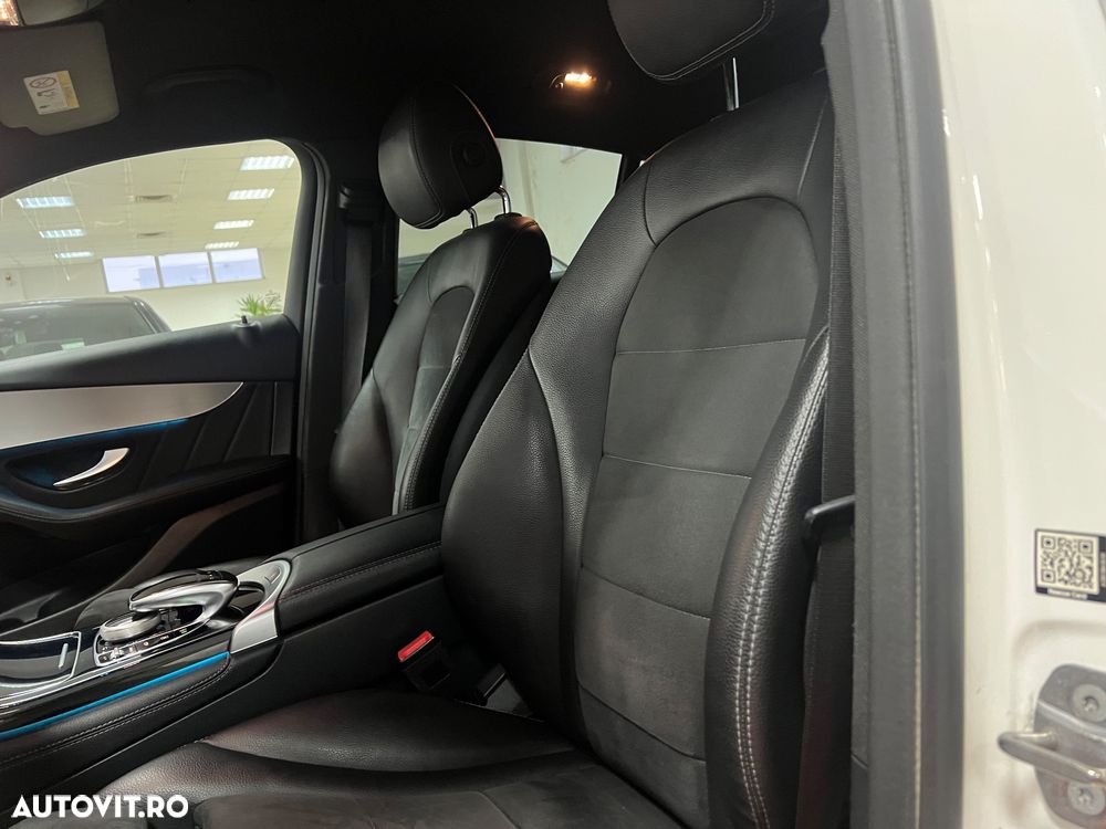 Mercedes-Benz GLC Coupe 250 d 4Matic 9G-TRONIC AMG Line - 24