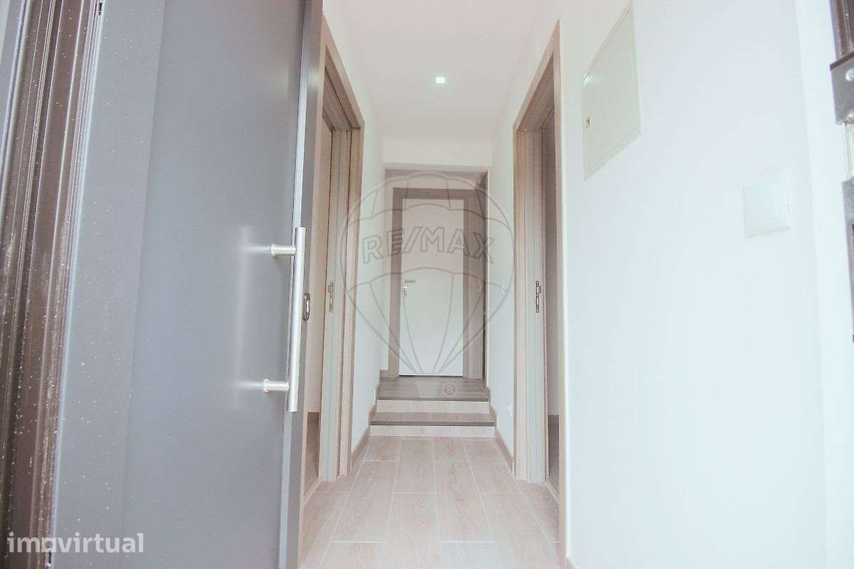 Apartamento T2 para arrendamento - Grande imagem: 4/12