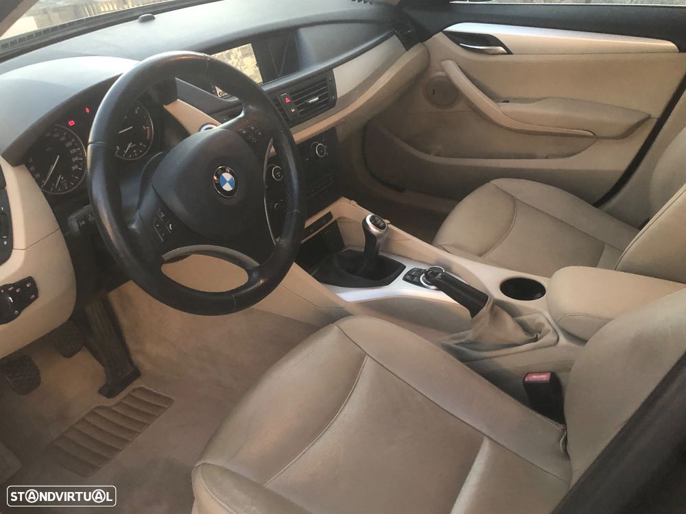 BMW X1 18 d sDrive xLine - 6