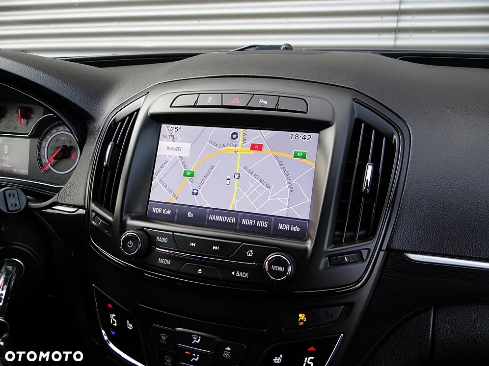 Opel Insignia 2.0 CDTI Automatik - 29